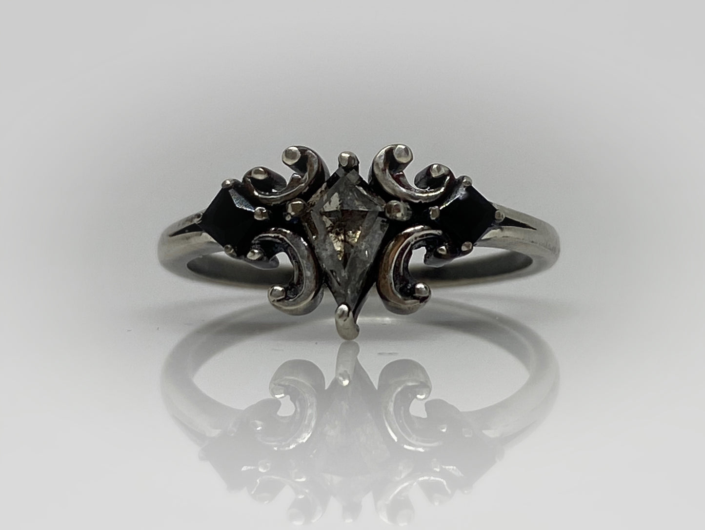 July Ring of the Month- UDINC0697