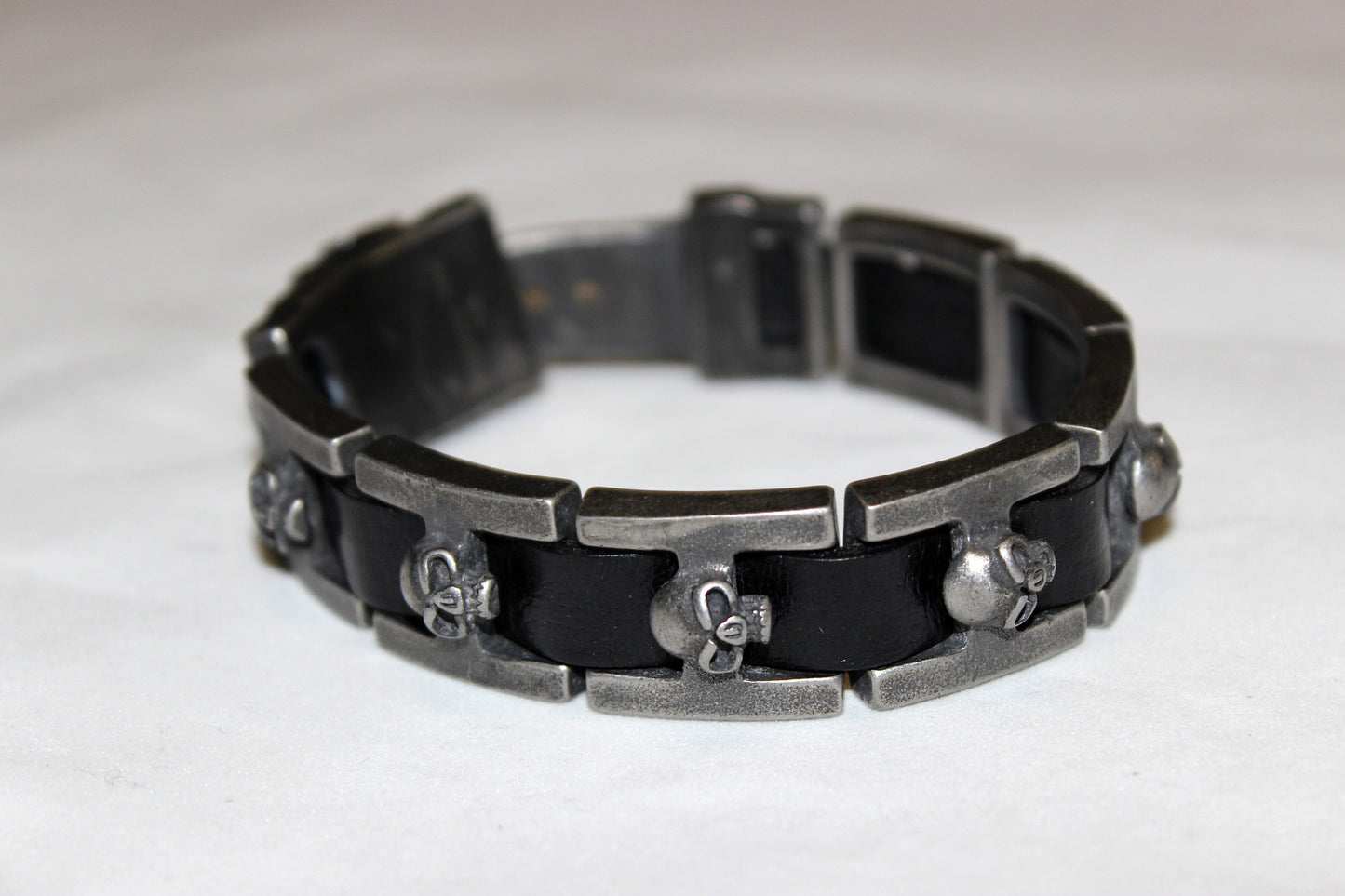 Stainless Steel Skull Link Leather Bracelet- UDINC0459