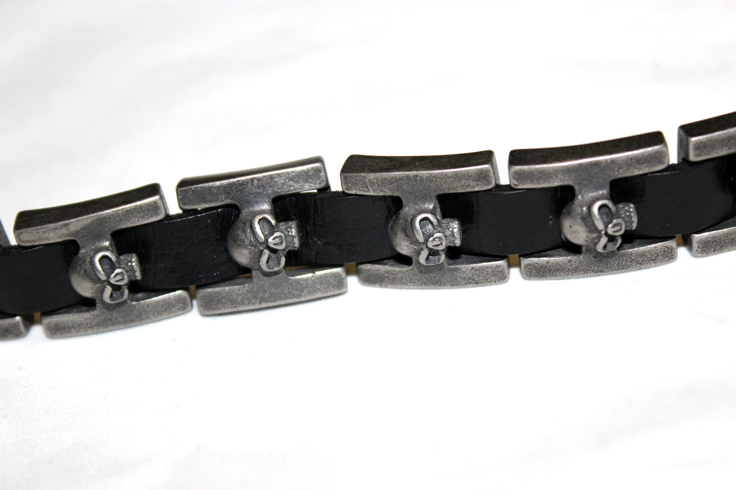 Stainless Steel Skull Link Leather Bracelet- UDINC0459