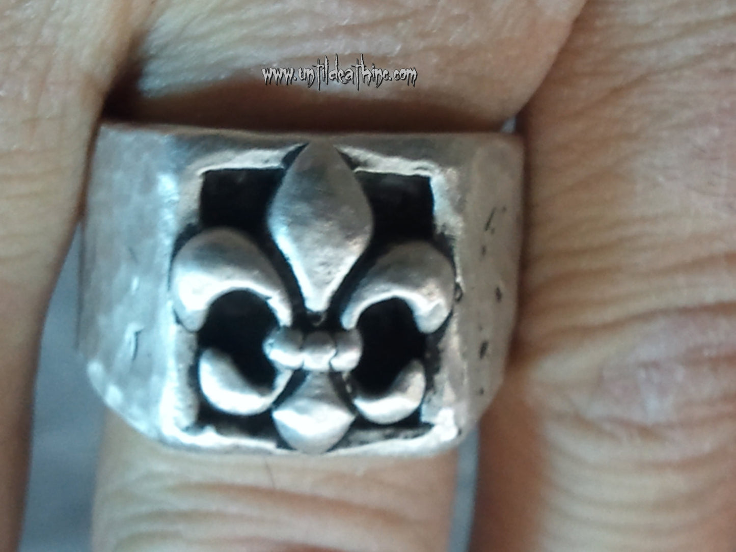 Until Death, Inc. Fleur De Lis Brushed Hammered Heavy 925 Sterling Silver Ring.-UDINC0022