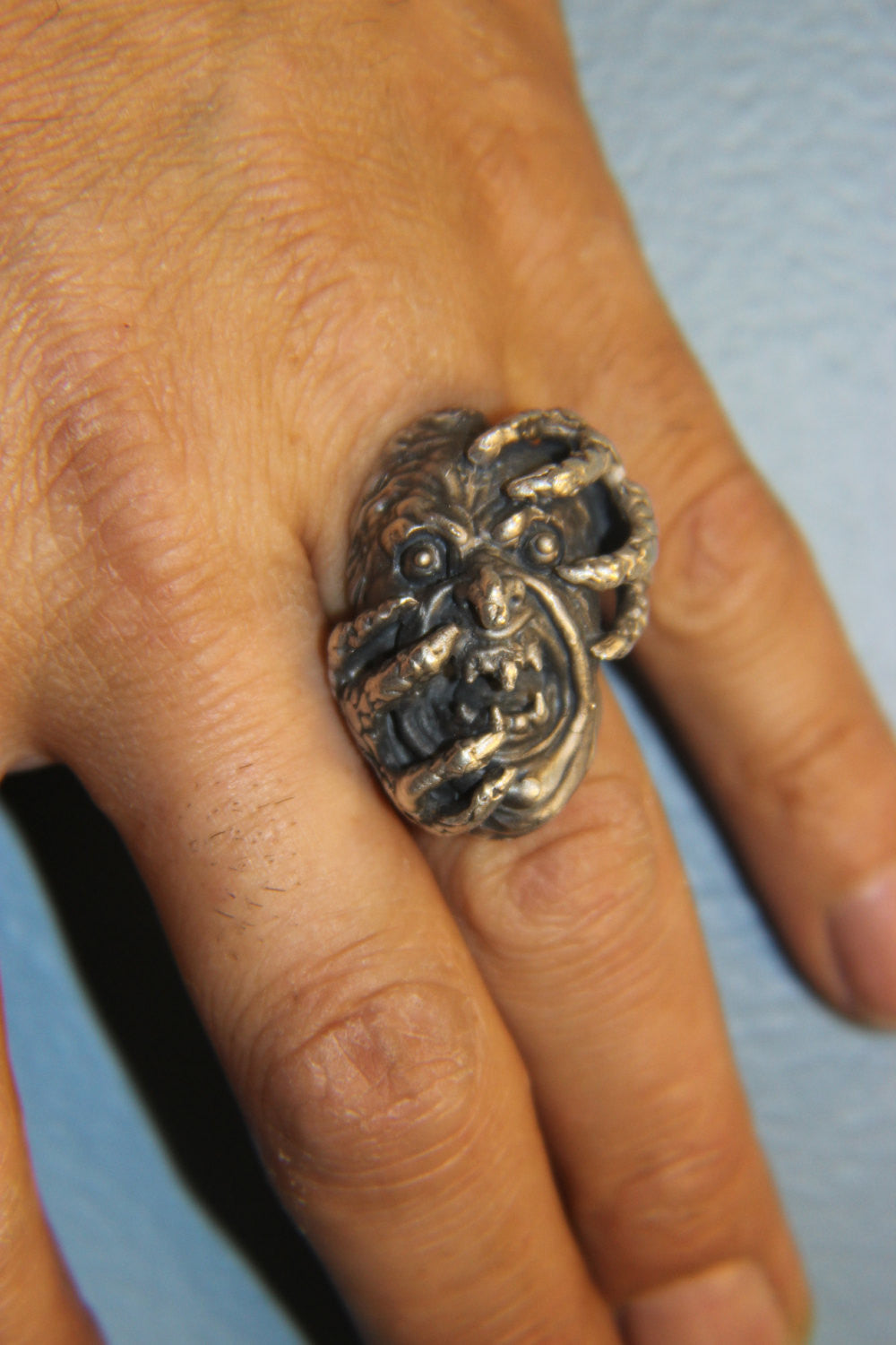 The Screaming Thing Ring