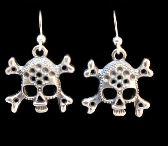 Skull & Crossbones- UDINC0120