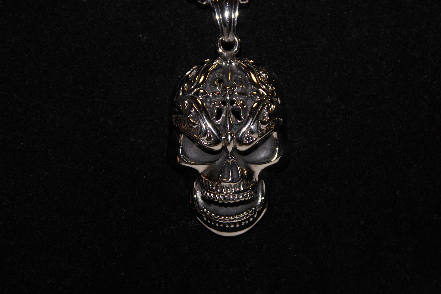 Stainless Steel Large Skull Pendant- UDINC0464