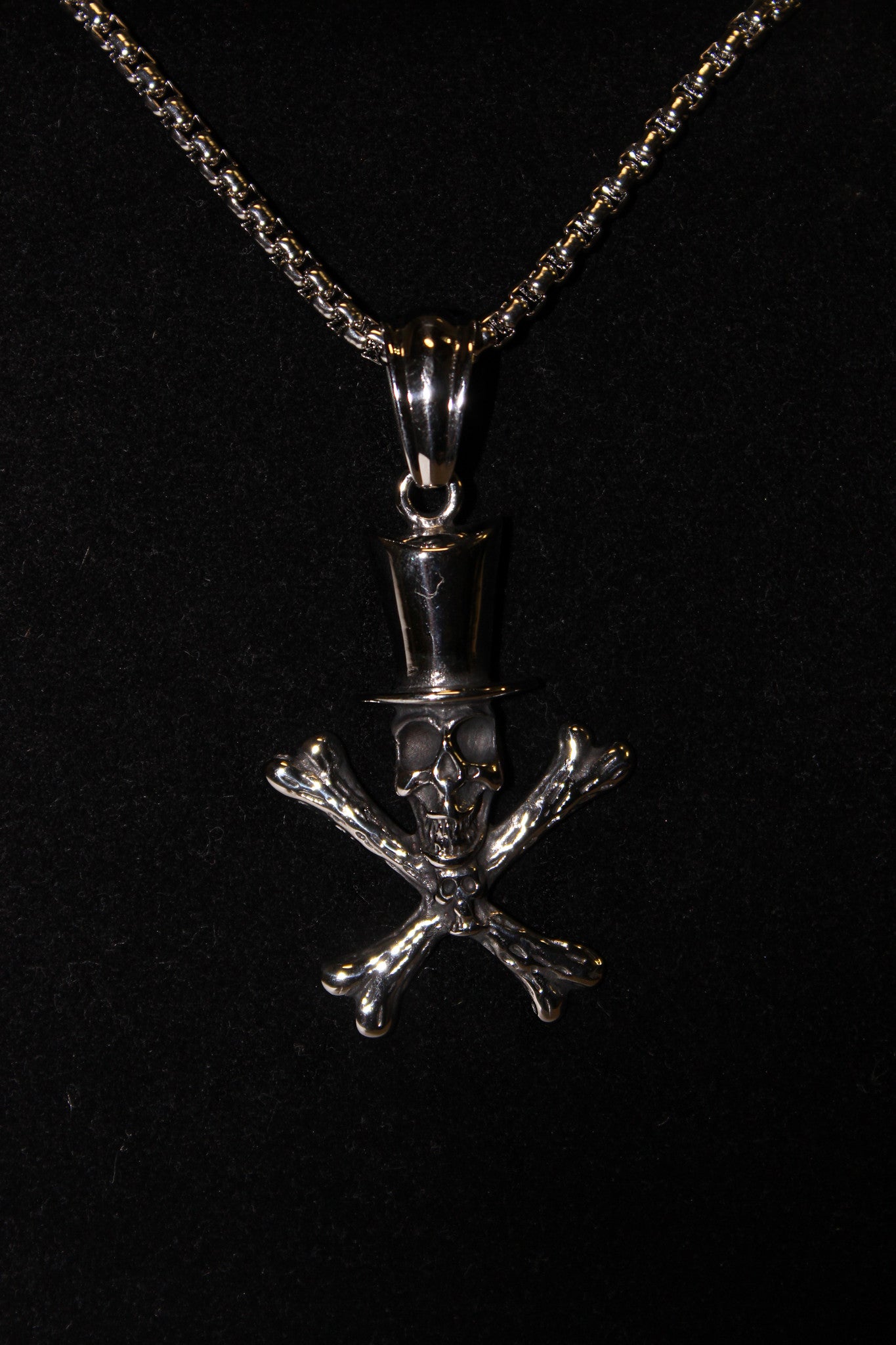 Stainless Steel Skull with Top Hat and Cross Bones- UDINC0473