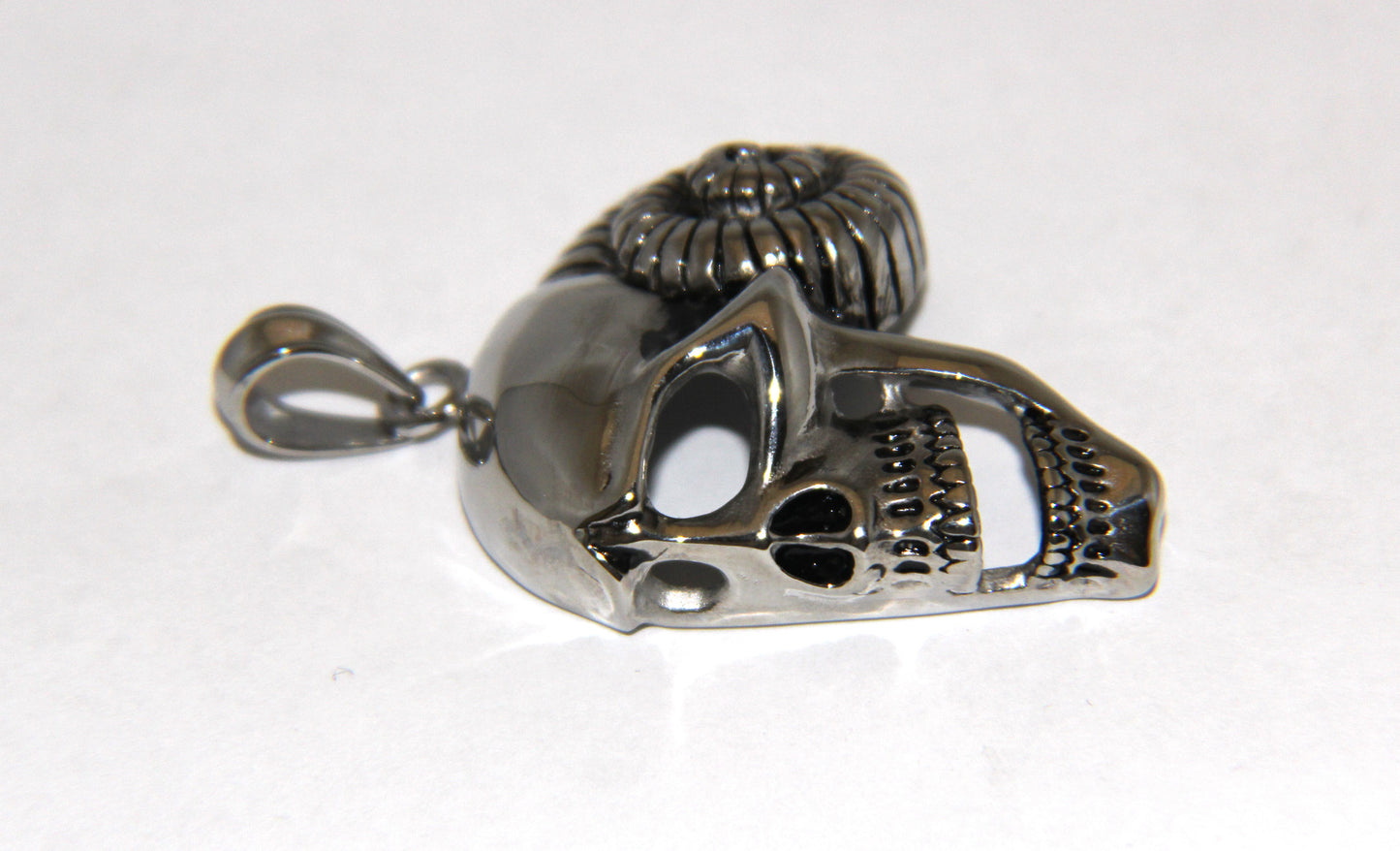 Stainless Steel Skull with Shell Pendant- UDINC0474