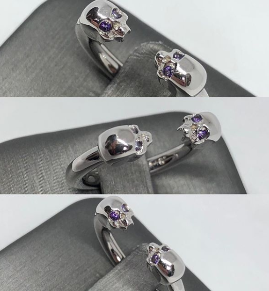 Larger Double Head Skull Band-UDINC0420