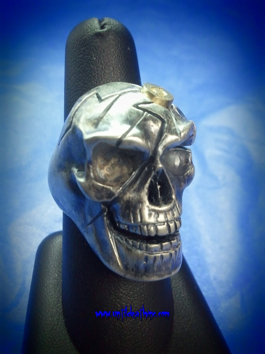 Big Daddy cracked skull with 9mm cartrage in Head in Sterling Silver -UDINC008