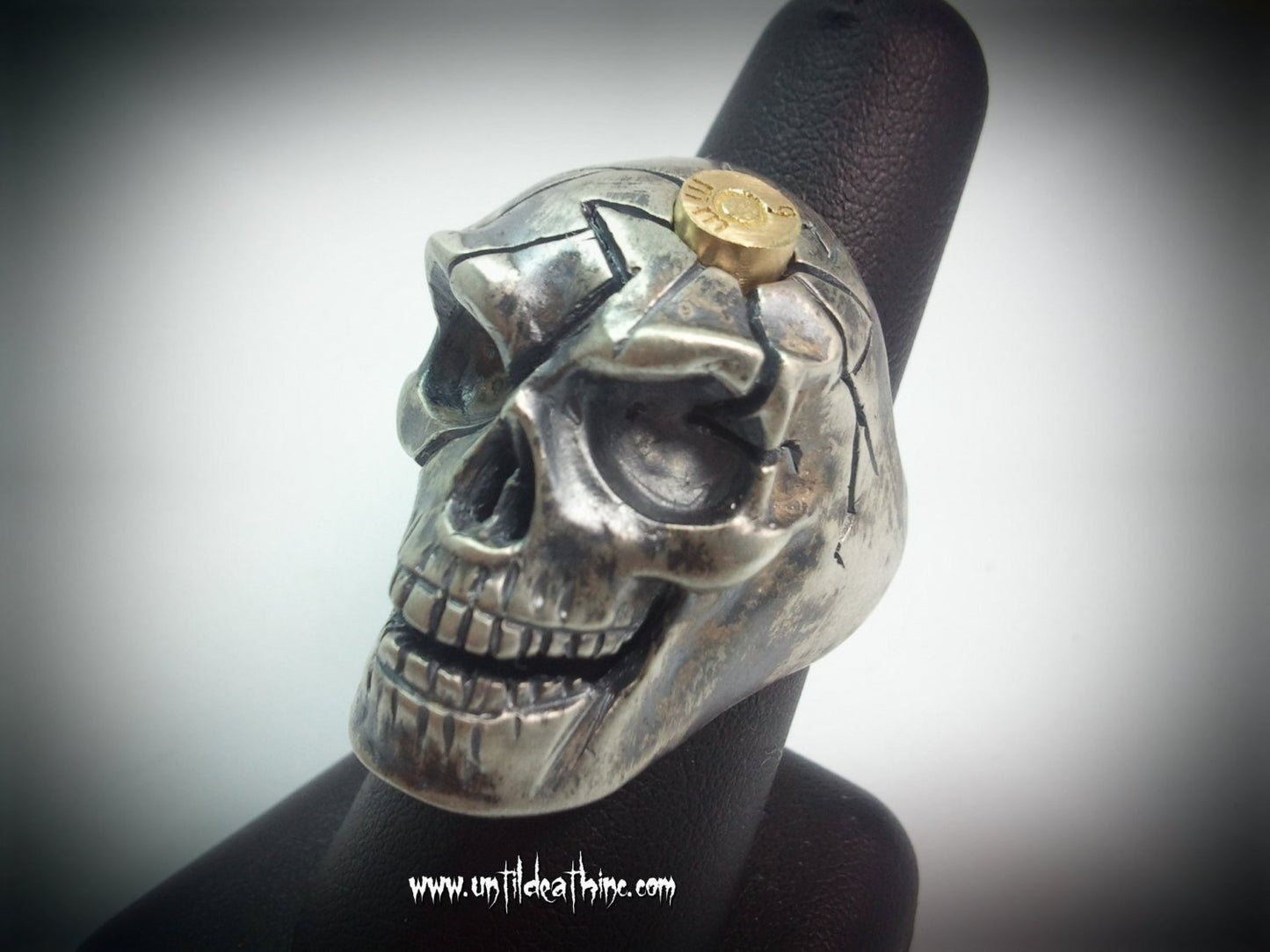 Big Daddy cracked skull with 9mm cartrage in Head in Sterling Silver -UDINC008