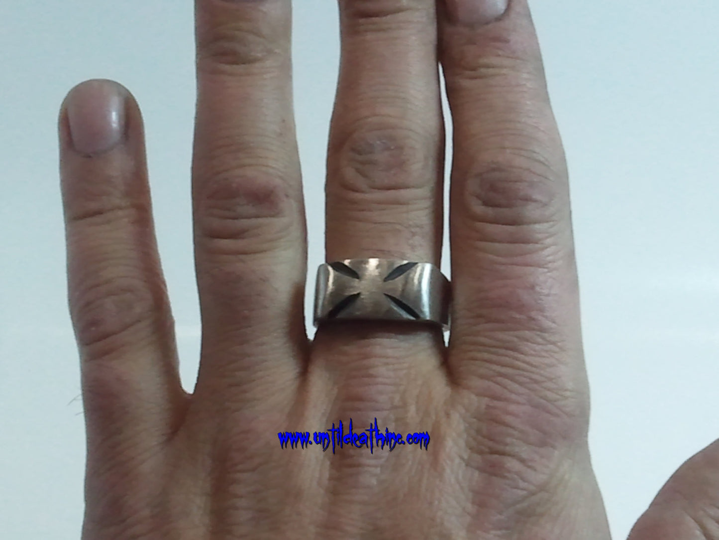 Sleek Maltese Cross Ring in STERLING SILVER-UDINC0015