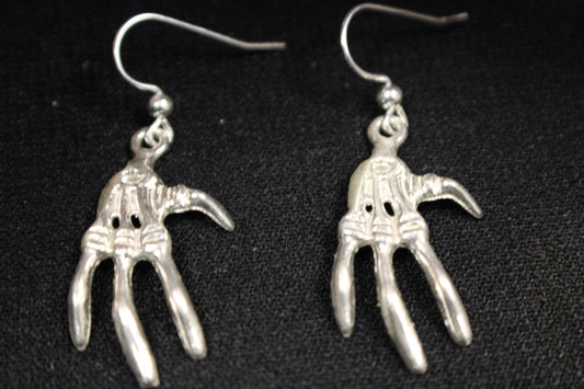 Creepy Hands Dangle Earrings -UDINC0122
