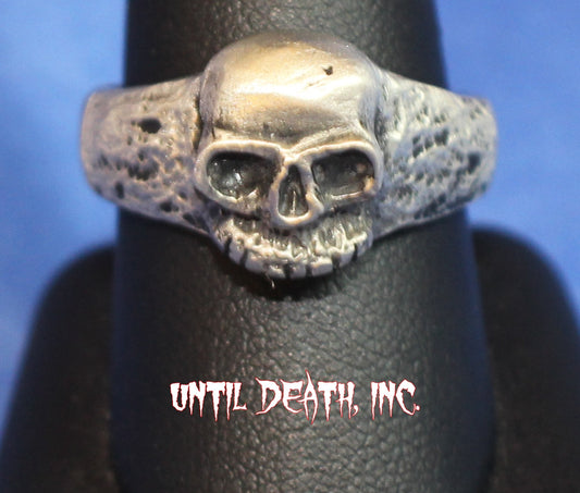 Momento Mori Medium Size Crusty Skull Pirate Ring. 925 Sterling Silver Ring-UDINC0014