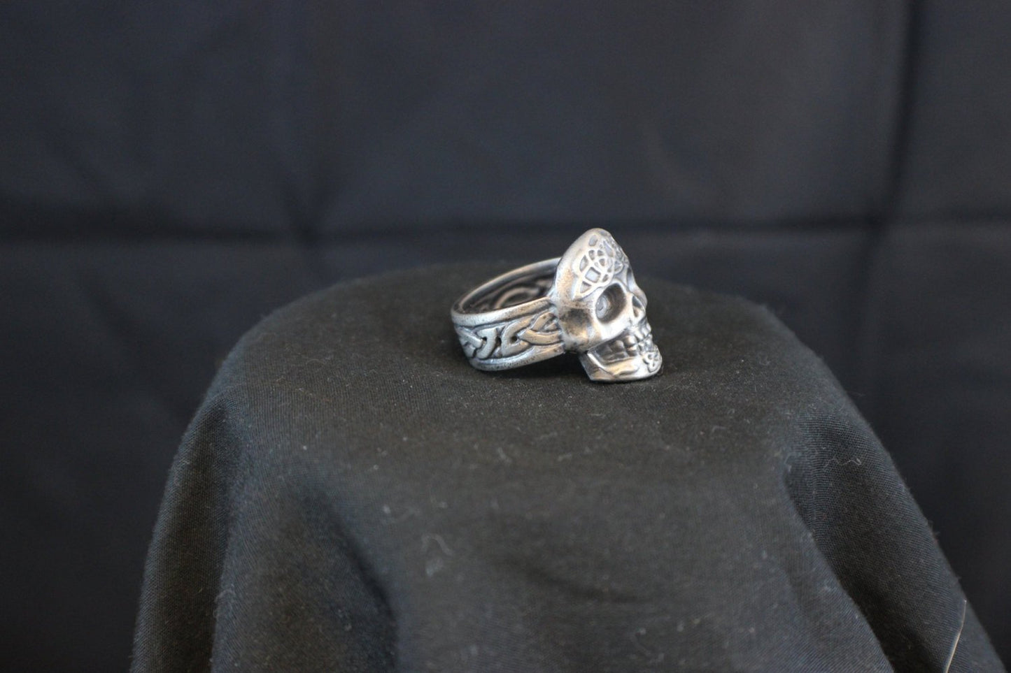 Atomic Skull With Celtic Band in STERLING SILVER-UDINC0057