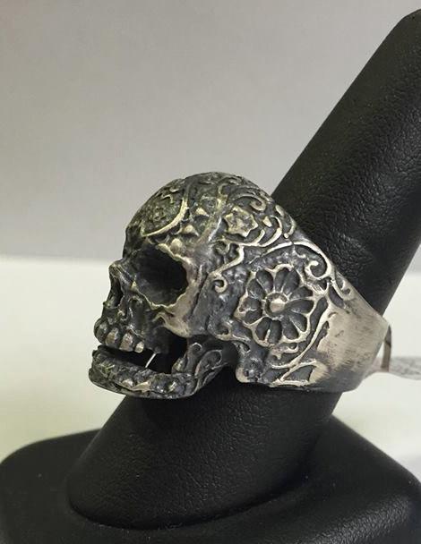 Decorated Skull Ring-UDINC0346
